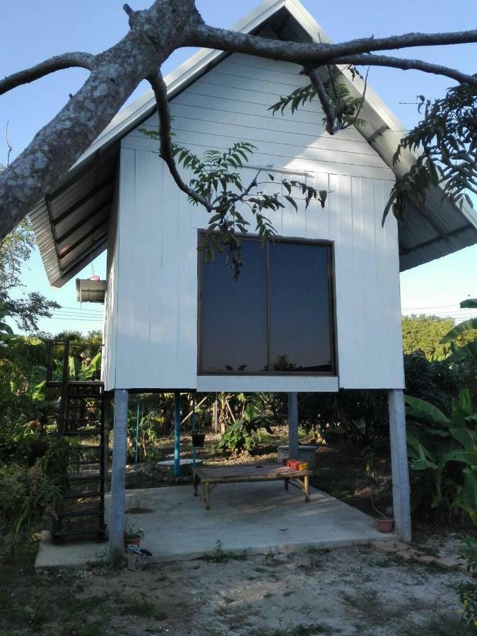 บ้านสวนปวิชญา เกษตรอินทรี Fang Екстер'єр фото